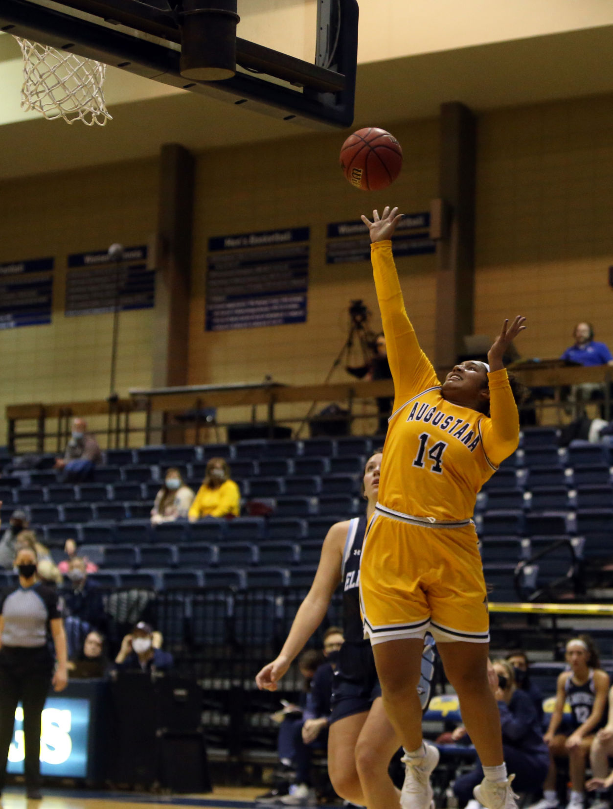 011222-qc-spt-augie women023.JPG